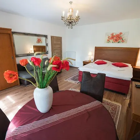 Aurelius 3*